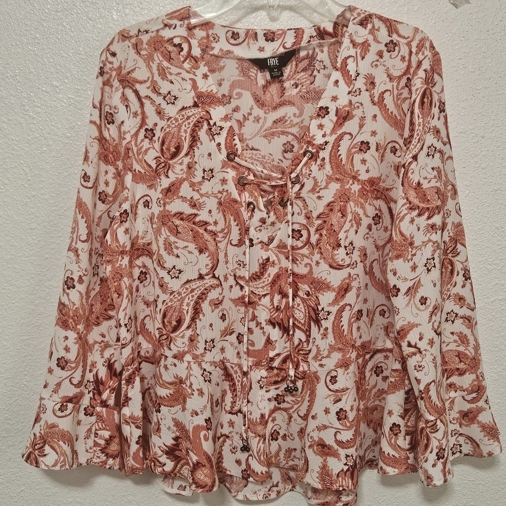 Frye boto style top size medium